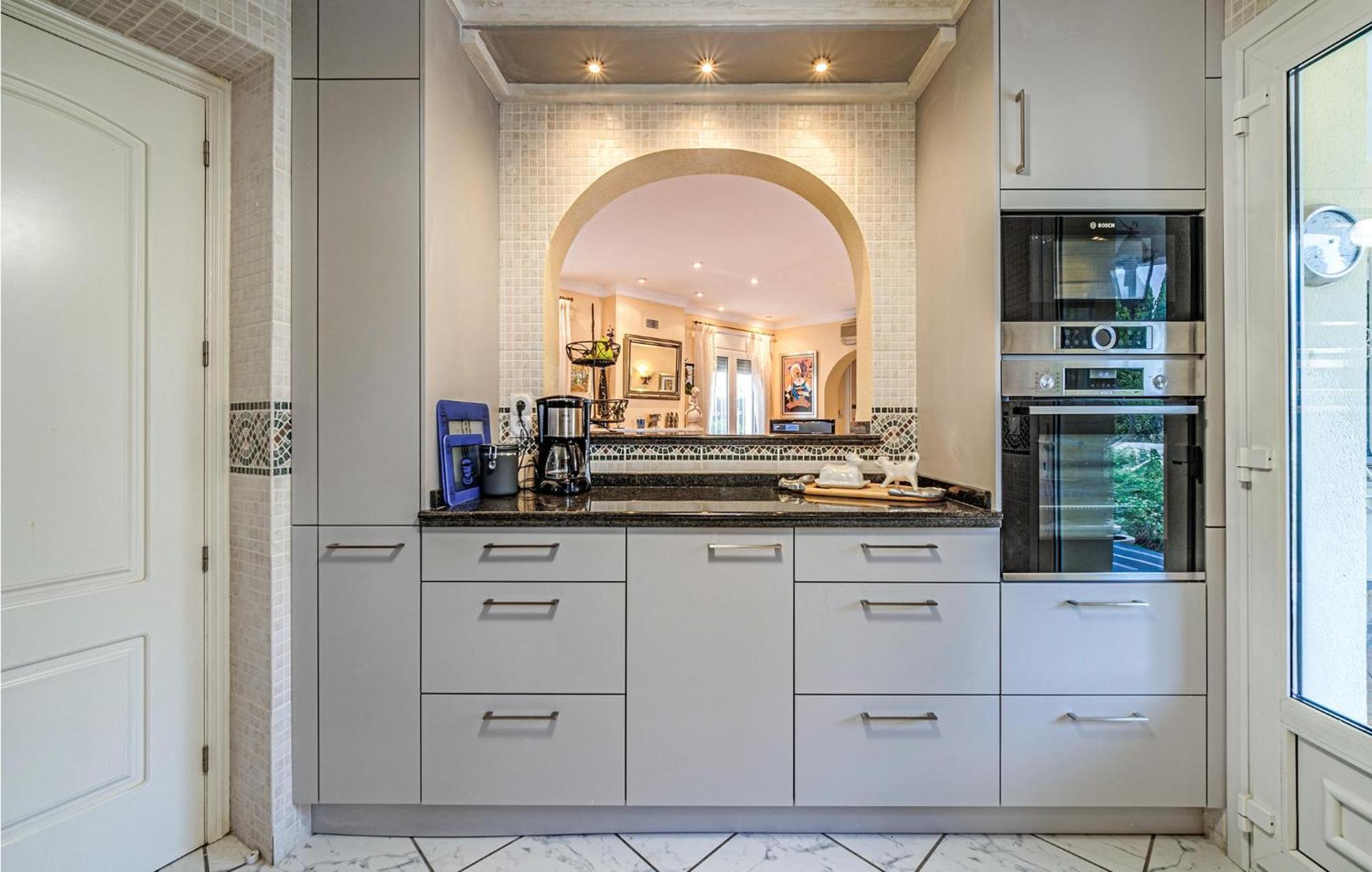 Beautiful Home In Oliva With Kitchen Eksteriør bilde