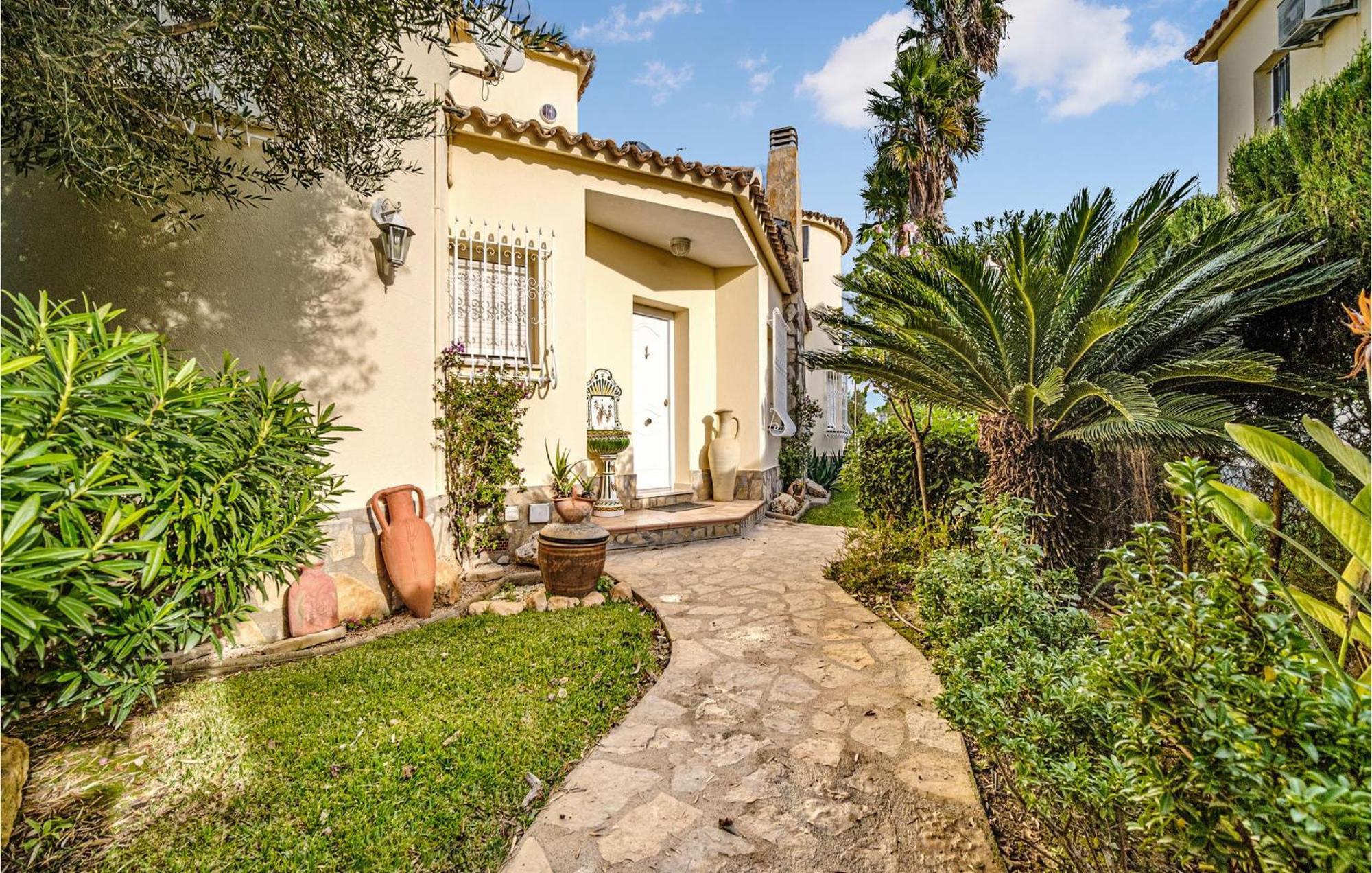 Beautiful Home In Oliva With Kitchen Eksteriør bilde
